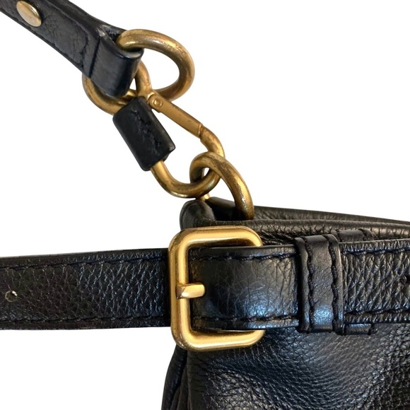 MARC BY MARC JACOBS Pebbled Italian Leather Convertible Crossbody Hobo Bag - Picture 6 of 11